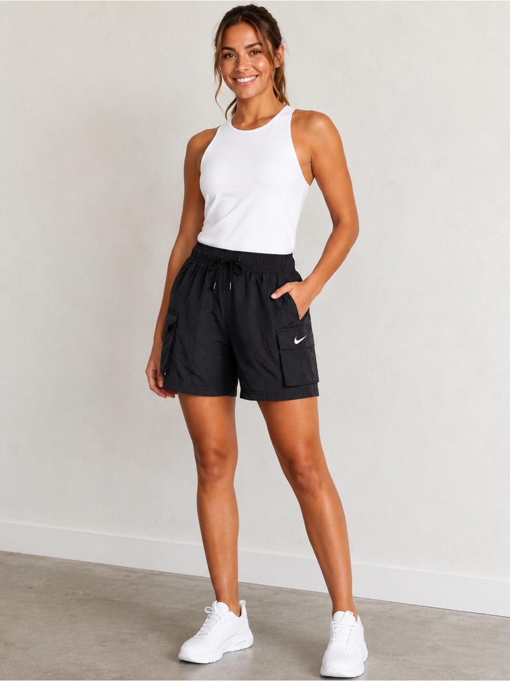 NWT Nike Women's Black High Rise Loose Fit Cargo Shorts, Size XS